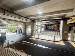 Lucky Plaza (D9), Retail #576194141